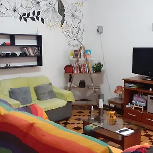 Quarto em Acomodações Particulares Casa alegre em Bairro boêmio 